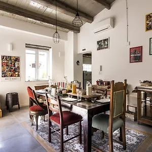 Bed & Breakfast Ad Hoc